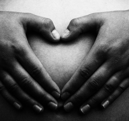 Kto powinien wykonywać prenatalne badania genetyczne?