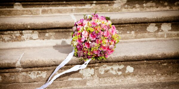Akcesoria florystyczne - artykuł dla miłośników kwiatów i dekoracji